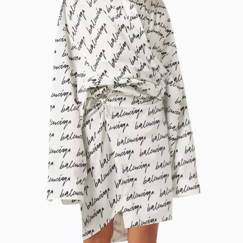 Balenciaga White Script Logo Wrap Dress New. Run To Big . Size 4 Maybe Fit 6